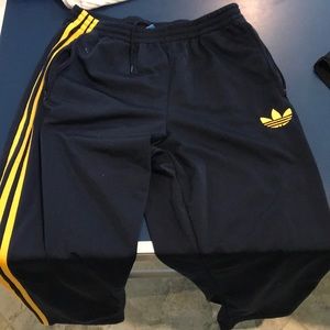 Adidas sweatpants size medium, used